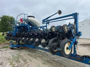 2012 Kinze 3600ASD