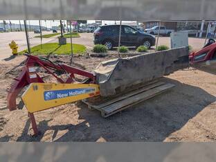 2016 New Holland H6750