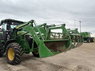 2023 John Deere 700M