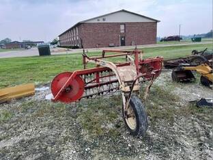 2000 New Idea AGCO 402