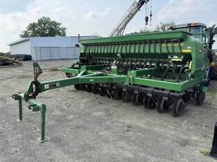 2013 John Deere 1590