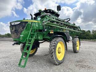 2021 John Deere R4044