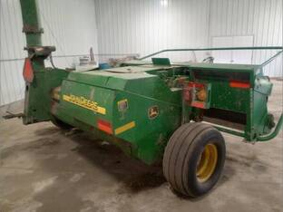 2013 John Deere 3975