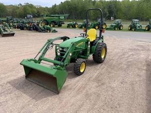 2011 John Deere 2520
