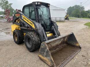 2019 New Holland L228