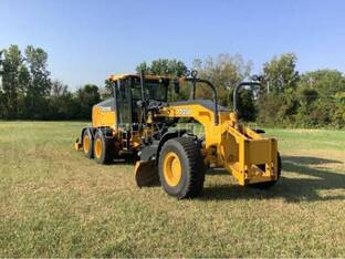 2020 John Deere 772GP