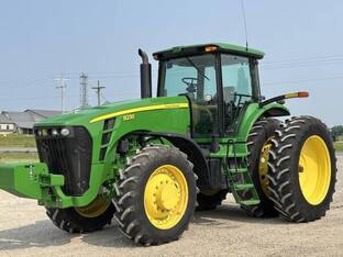 2007 John Deere 8230