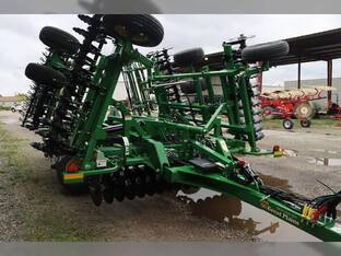 2025 Great Plains VT1100-25