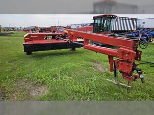 2009 New Holland H7450