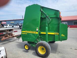 John Deere 567