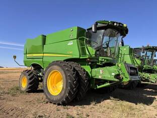 2022 John Deere S780