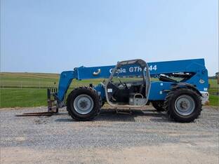 2013 Genie GTH844