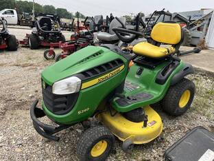 John Deere S240