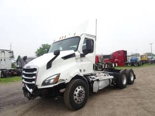 2023 Freightliner CASCADIA 116