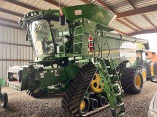 2023 John Deere S780