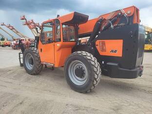 2025 JLG 10054
