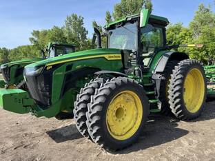 2024 John Deere 8R 250