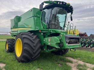 2024 John Deere S780