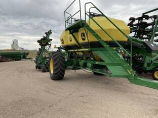 2019 John Deere 1890