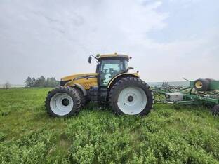 2014 Challenger MT675D