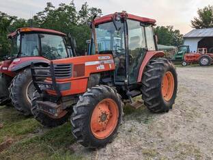 Kubota M8200