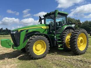 2023 John Deere 8R 250