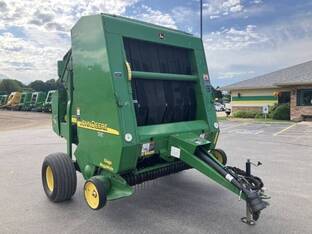 2005 John Deere 567