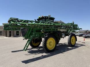 2020 John Deere R4044