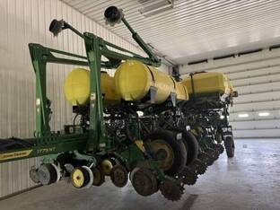 2023 John Deere 1775NT