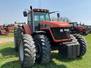 2005 AGCO DT220A