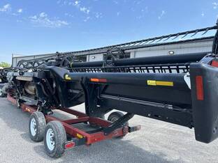 2013 MacDon Industries FD75S