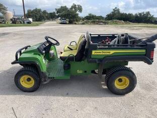 2021 John Deere GATOR TX TURF