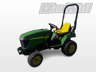 2010 John Deere 2305