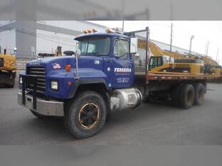 2000 Mack RD688S