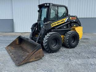 2021 New Holland L320