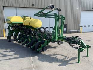 2020 John Deere 1775NT