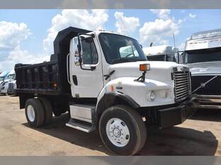 2005 Freightliner BUSINESS CLASS M2 106