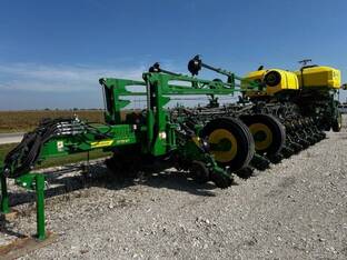 2023 John Deere 1775NT