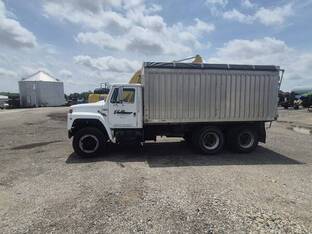 1989 International S1900