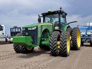 2015 John Deere 8245R
