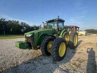 2011 John Deere 8285R