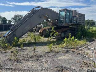 2015 Caterpillar 390F L