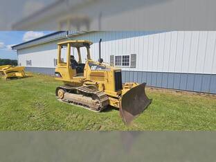 2006 Caterpillar D3G XL