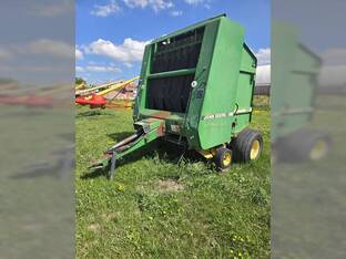 1990 John Deere 535