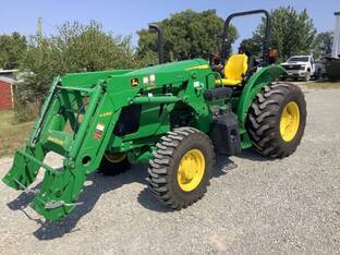 2015 John Deere 5085E