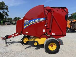 2021 New Holland ROLL-BELT 450 UTILITY