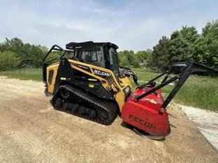 2023 ASV POSI-TRACK RT135F