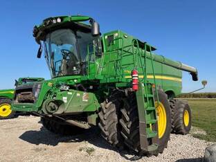 2023 John Deere S790