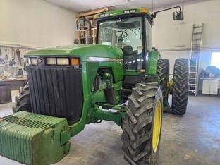 1996 John Deere 8300