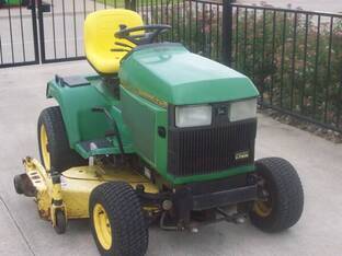 John Deere 425